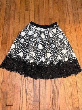 Ann Taylor Black & White Lace-Trim Skater Skirt